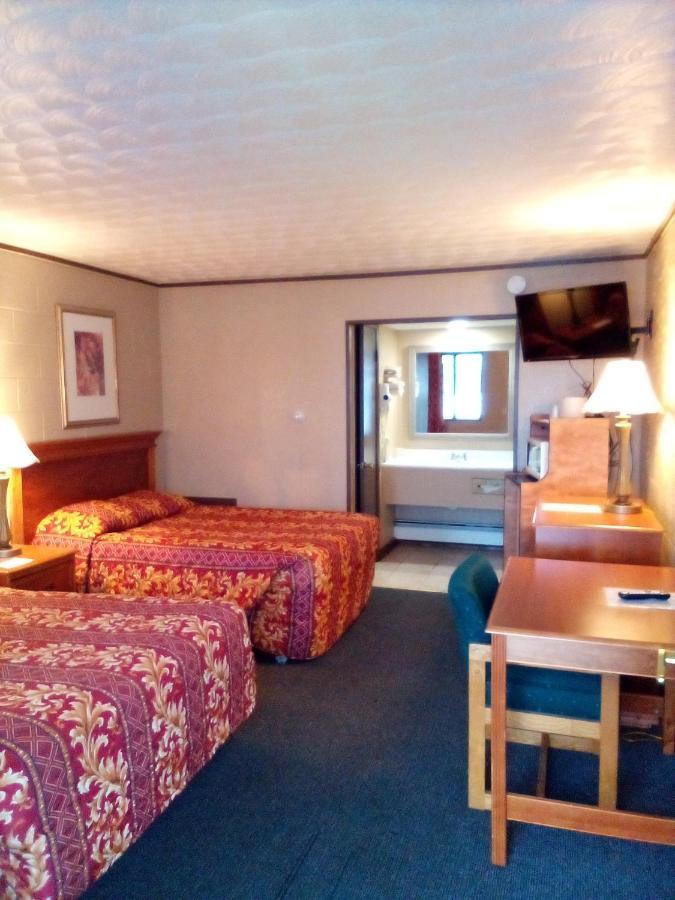 Granada Inn Motel - Kalkaska Esterno foto