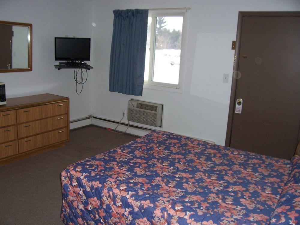 Granada Inn Motel - Kalkaska Esterno foto