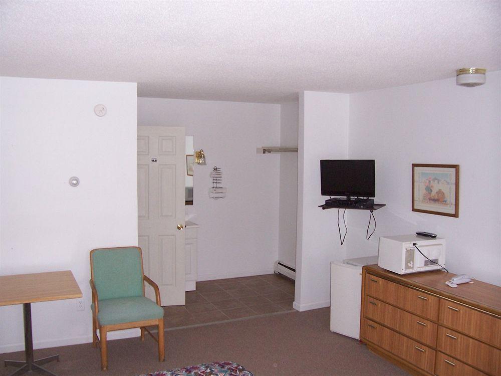 Granada Inn Motel - Kalkaska Esterno foto