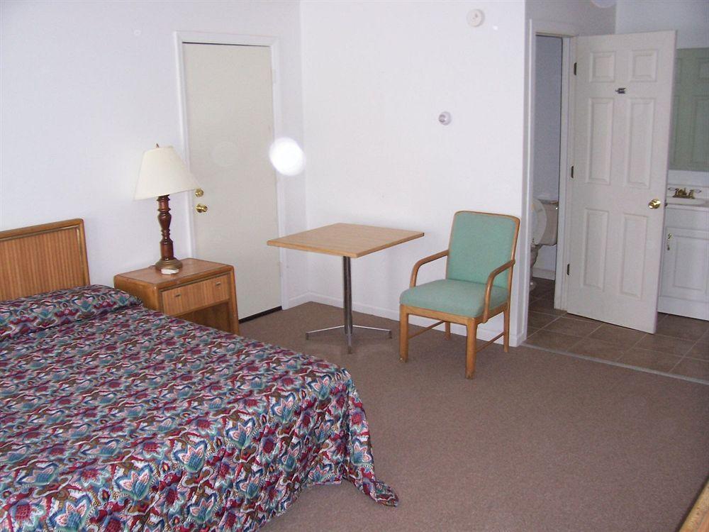 Granada Inn Motel - Kalkaska Esterno foto
