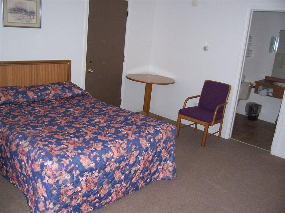 Granada Inn Motel - Kalkaska Esterno foto